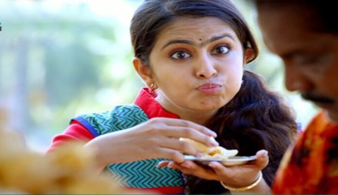 Panipuri: ఇందుకే కాబోలు.. అమ్మాయిలు పానీపూరి లొట్టలేసుకుంటూ తినేస్తారు..